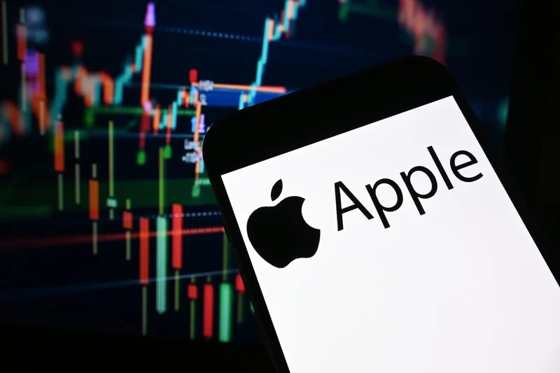 Apple Stock Jumps: The Premarket Surge and What It Signals for the Next Quarter